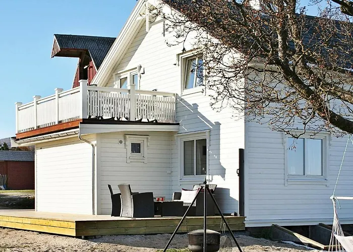 Ferienhaus 8 Person Holiday In Kval Ya Marisletta